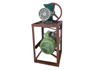 Месомелачка чугунена 32 номер с монофазен електромотор