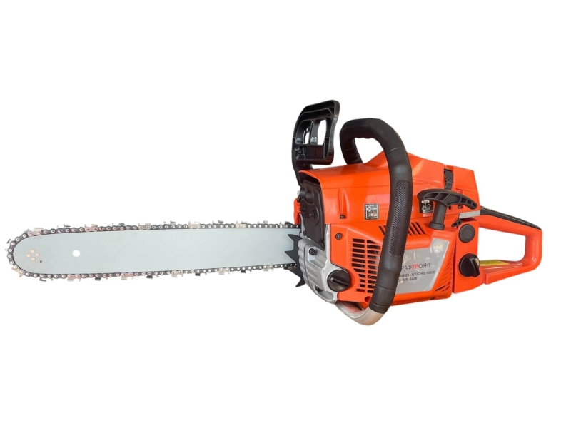 Бензинова Резачка за дърва KraftRoyal 68куб. - верижен трион Бензинова Резачка за дърва KraftRoyal 68куб. - верижен трион - KraftRoyal 1700-2